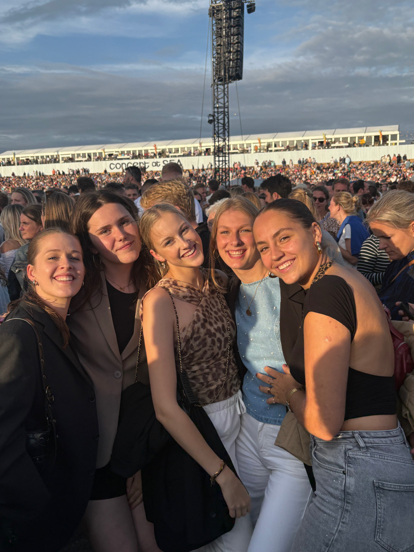 mijn vriendinnen op een festival